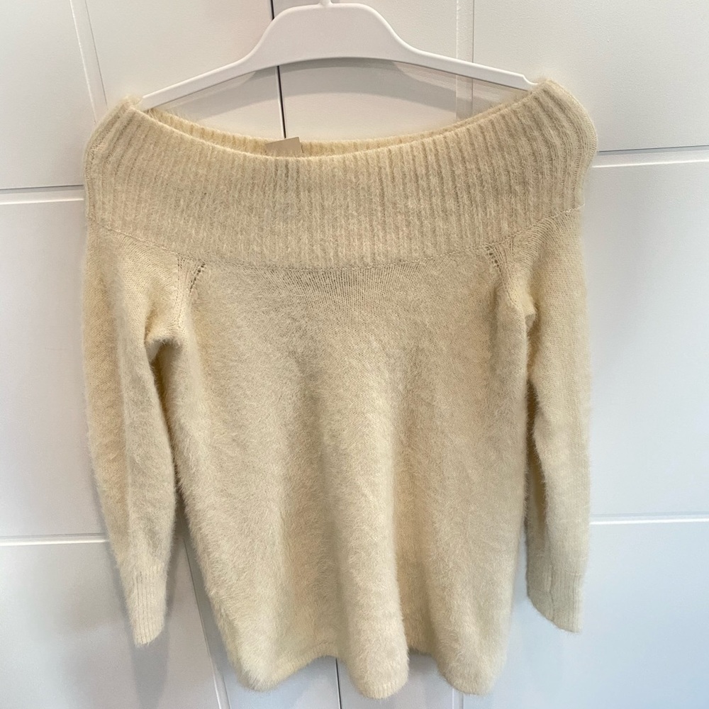 Brand new with tags XS petite loft fuzzy ivory sweater